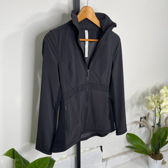 Lululemon Black Full Zip Round Trip Fitted Stretch Performance Jacket Size 4 - Picture 4 of 13